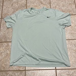 Nike dri-fit performance tee